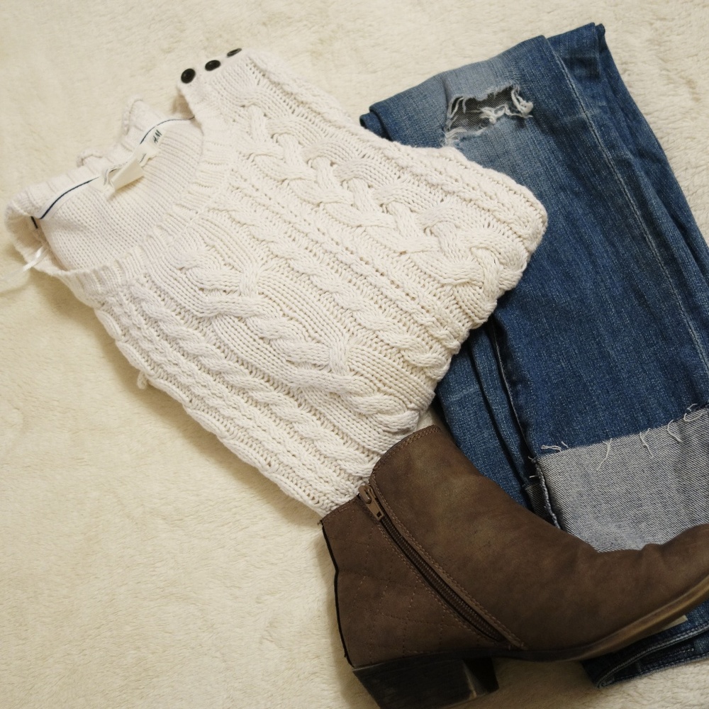 🎉Host Pick 🎉H&M Sweater